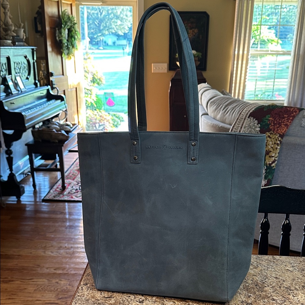 ANTONIO VALERIA LEATHER TOTE HUNTER BLUE BAG NEW